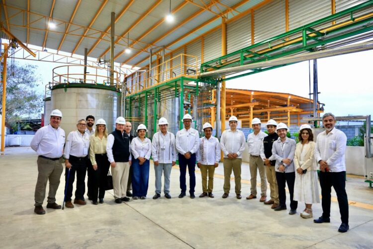 Autoridades federales de energía realizan recorrido en la planta de pirólisis de plásticos en Altamira