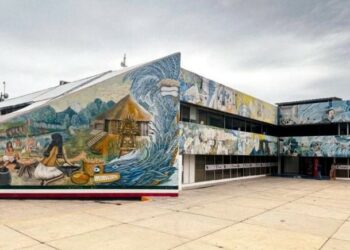 Evalúan autoridades educativas limitar el uso del celular en las escuelas