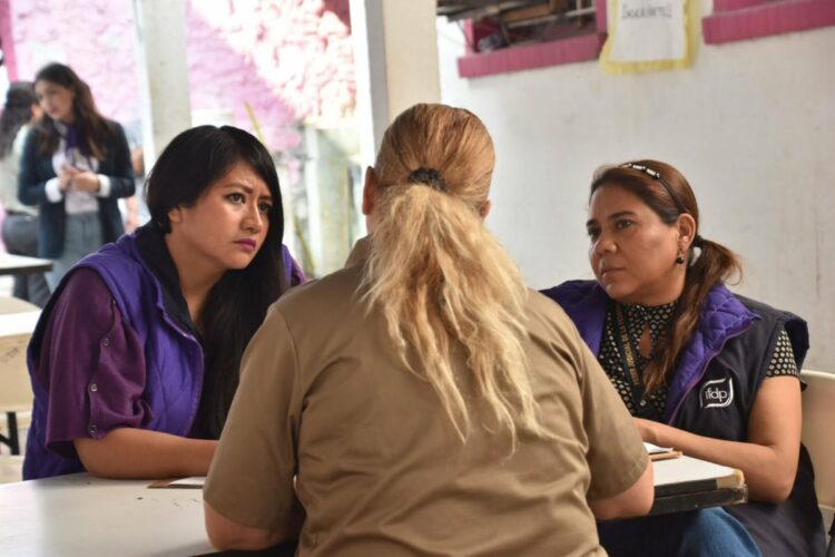 Mujeres en CEDES Victoria reciben apoyo legal y de salud por el IDPET