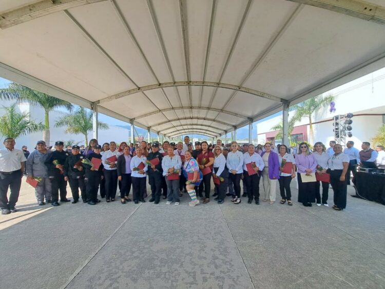 Conmemora SSPT Día Internacional de la Mujer con apoyo al emprendimiento y entrega de reconocimientos