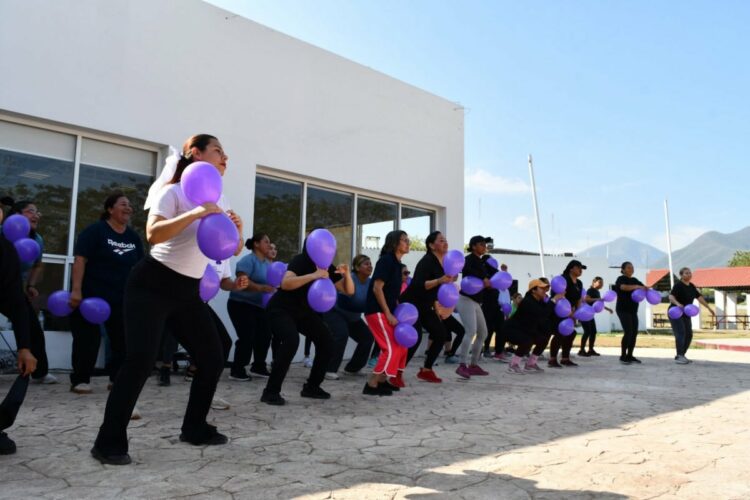 Participan trabajadoras de la SSPT en activación física conmemorativa del Día Internacional de la Mujer