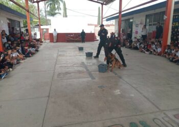 “Max”, el canino detector de la Guardia Estatal, encabeza jornada de proximidad escolar
