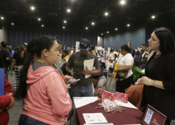 Ofertan más de mil 300 vacantes en Feria Nacional de Empleo para las Mujeres en Reynosa