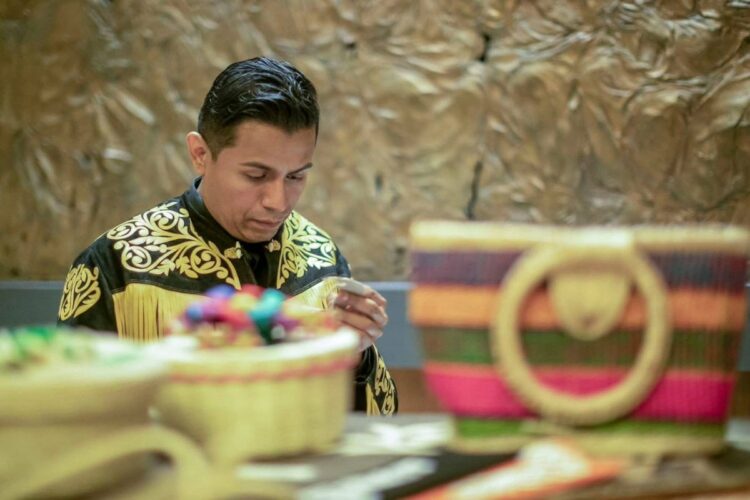 Promueve Sectur colores, formas y texturas de manos tamaulipecas