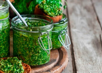 Prepara una rica salsa de cilantro