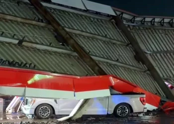 Tormenta golpea Texas y deja apagones