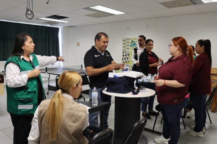 Impulsa UPRR la prevención de enfermedades con jornada de vacunación contra el sarampión