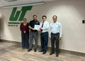 Capacita UTNL a docentes en liderazgo positivo para la mejora de la enseñanza