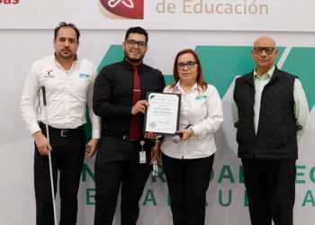 Reconoce UTTN a empresas comprometidas con la inclusión laboral