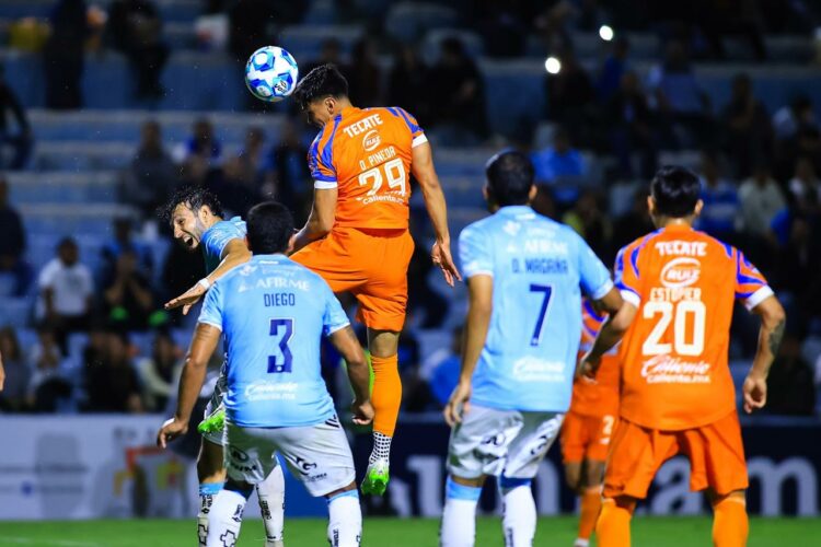 La Jaiba Brava devora al Correcaminos y se impone 3-1