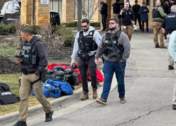 Abaten al autor de tiroteo en una sinagoga de Michigan