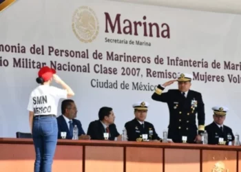 FGR acusa a mandos de Marina por desvío de 40 millones de pesos