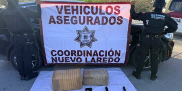 Aseguran armas, droga y vehículo en Nuevo Laredo