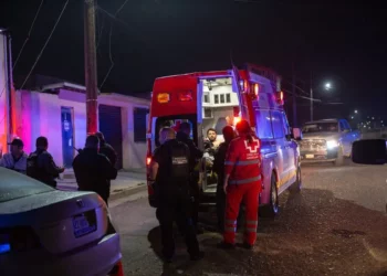 Cumpleañero balea a músicos y deja un muerto