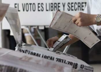 Acusan que reforma electoral deja intacto dinero sucio