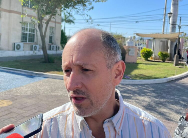 Sancionan a restaurantes de Victoria por verter grasas a drenaje