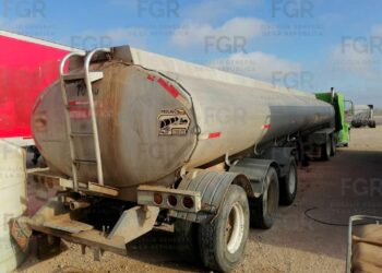 Golpe al huachicoleo: FGR asegura dos millones de litros en Tamaulipas