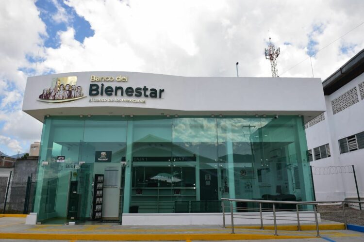 Detienen por presunto desfalco a empleado de Banco del Bienestar