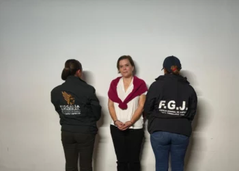 Arrestan a exdiputada del PRI por retención ilegal de menor