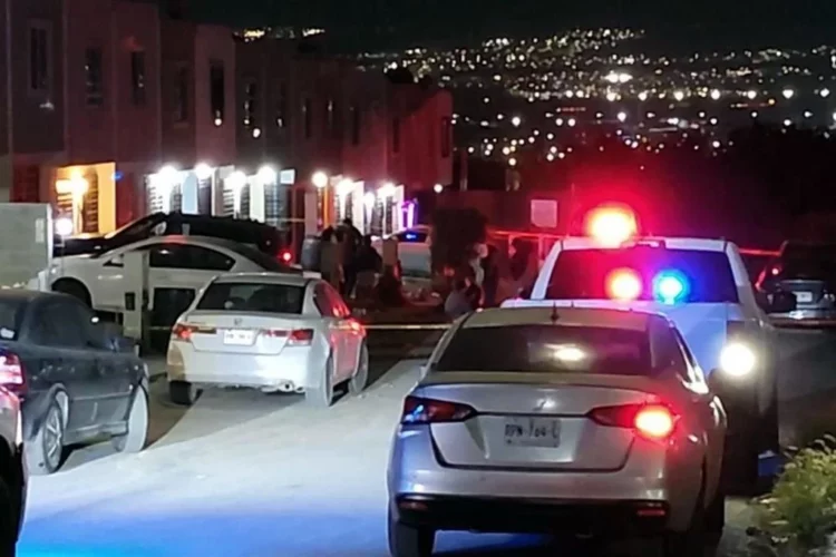 Mujer es asesinada al interior de su domicilio