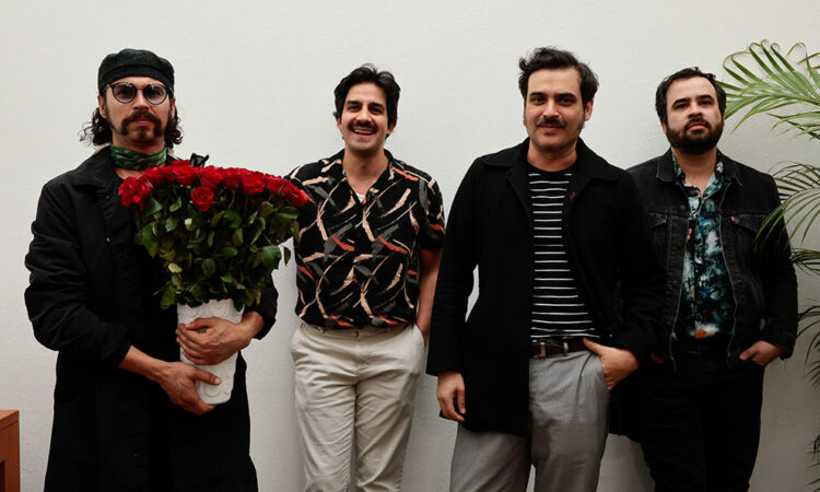 Enjambre reconquista el Vive Latino