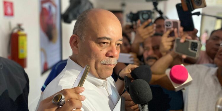 Fiscalía defiende pruebas contra acusado de abuso sexual