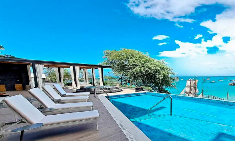 El nuevo hotel de lujo sostenible que abre en las Islas Galápagos