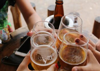 Cerebros en riesgo: El impacto irreversible del consumo temprano de alcohol en adolescentes