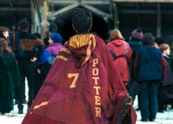 ¡Regreso a Hogwarts! Dominic McLaughlin aparece como Harry Potter en el primer vistazo de HBO