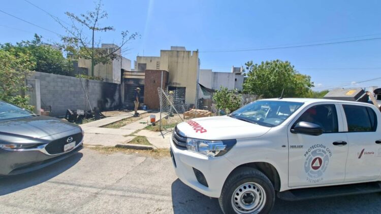 Bomberos sofocan dos incendios domiciliarios en Victoria