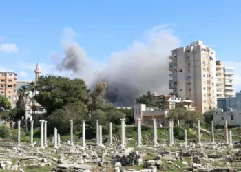 Irán lanza advertencia a hoteles por soldados estadounidenses