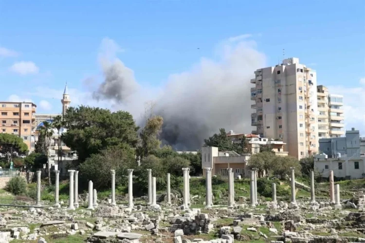 Irán lanza advertencia a hoteles por soldados estadounidenses