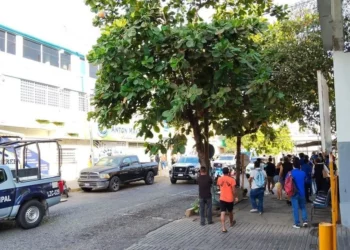 Alumno asesina a dos maestras en Michoacán