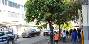 Alumno asesina a dos maestras en Michoacán