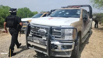 Muere policia estatal en enfrentamiento contra civiles armados