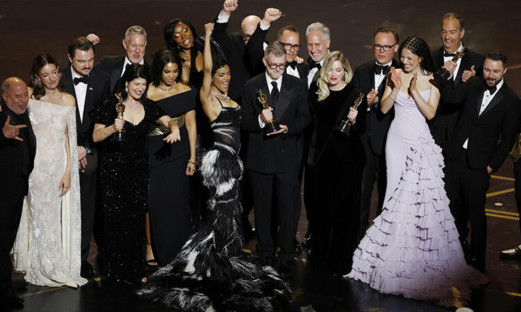 ‘One Battle After Another’ triunfa en la 98.ª edición de los Óscar con seis estatuillas