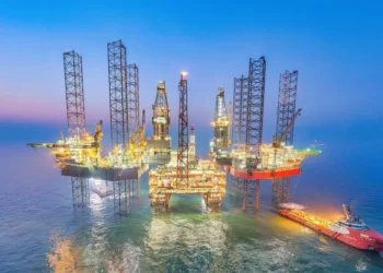 Países miembros de la AIE blindan el mercado petrolero