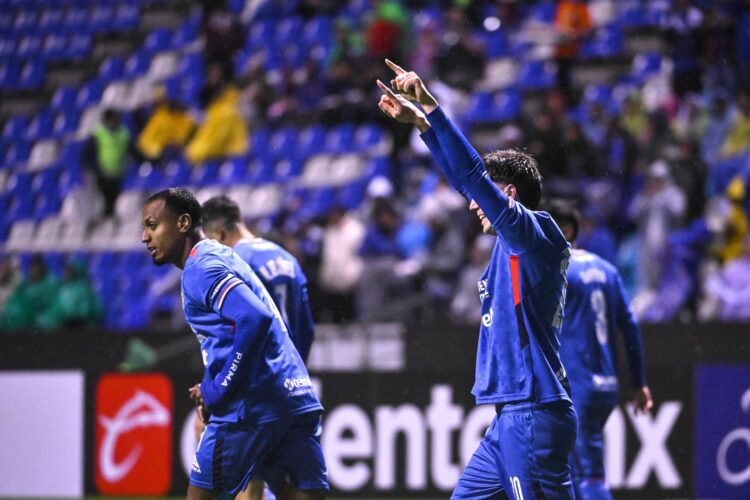 ¡A Cuartos! Cruz Azul sufre pero deja fuera a Monterrey en Concacaf