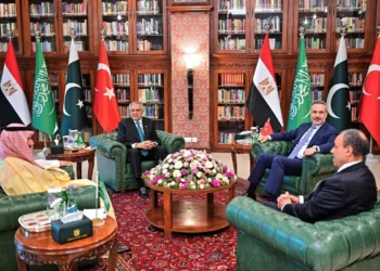 Cuatro naciones buscan frenar fuego en Oriente Medio