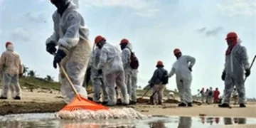 Pemex reconoce nuevo derrame frente de hidrocarburos