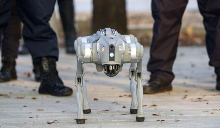 Vigilancia de vanguardia: Los “roboperros” que patrullarán la sede mundialista de Monterrey