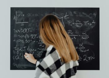 OpenAI lanza módulos interactivos para la enseñanza de matemáticas y ciencias en ChatGPT