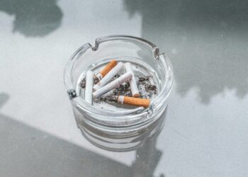 Beneficios de dejar el cigarro: ¿Qué le sucede a tu cuerpo al dejar de fumar?