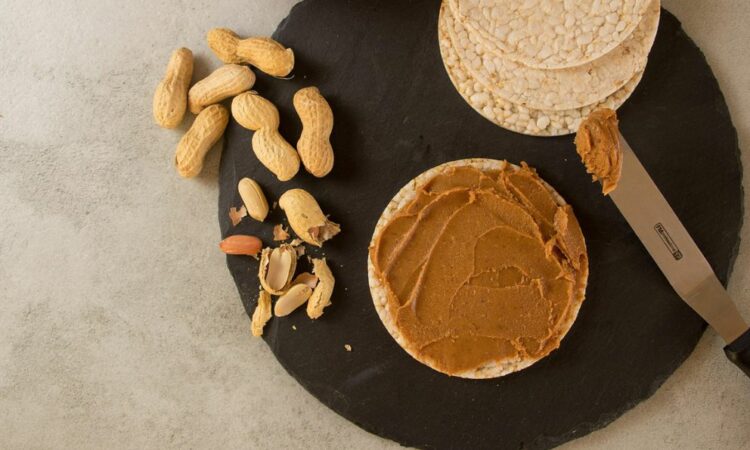 Crema de cacahuate: por qué dejó de ser un gusto culposo y se volvió un superalimento