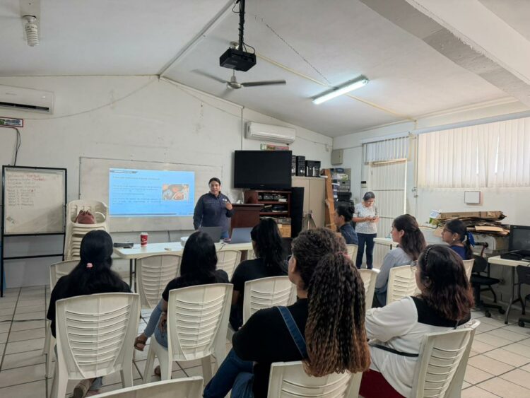 Fiscalía lleva prevención de extorsión y secuestro a escuelas