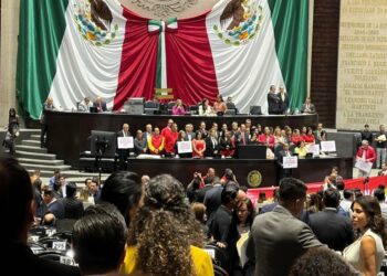 Oposición rechaza reforma electoral; Morena prepara plan alterno