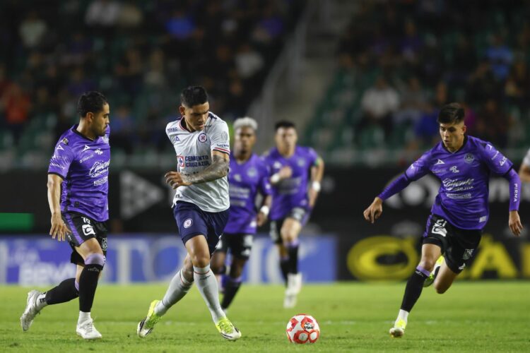 Mazatlán y Cruz Azul igualan 1-1 en un cierre dramático
