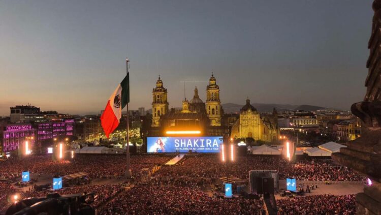Shakira rompe récord histórico en el Zócalo con más de 400 mil asistentes