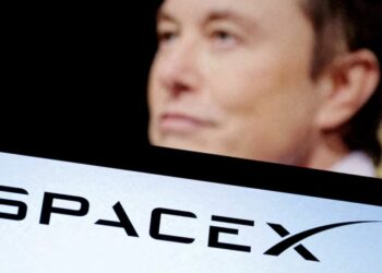 Amazon vs. SpaceX: Conflicto por constelación masiva