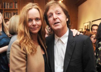 Stella McCartney presenta su colección otoño/invierno 2026 con un enfoque ecuestre y sostenible